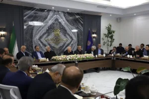 نشست اعضای مجمع کارآفرینان ایران با حضور «محمدجواد ظریف»