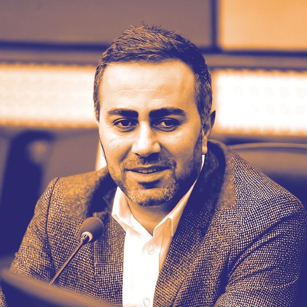 077. مجید شکاری بیرق - ایران ایر تور