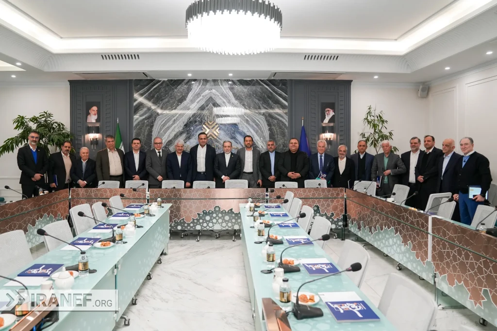 گزارش تصویری دیدار کارآفرینان با وزیر امورخارجه (۱۵ دی ۱۴۰۴)