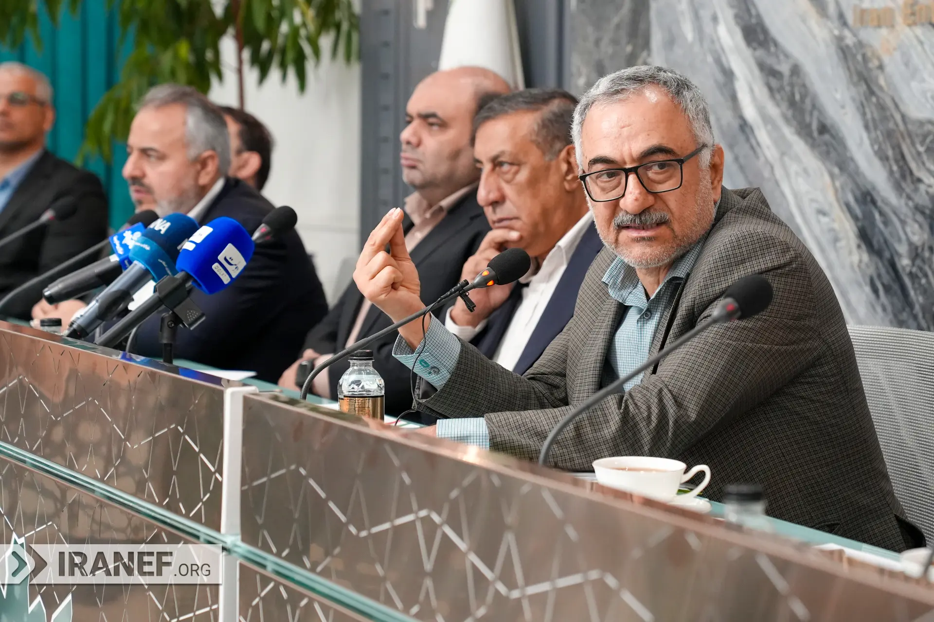 محفل صبح آفرینش با حضور محمدجعفر قائم پناه معاون اجرایی رئیس جمهور و سعید لیلاز
