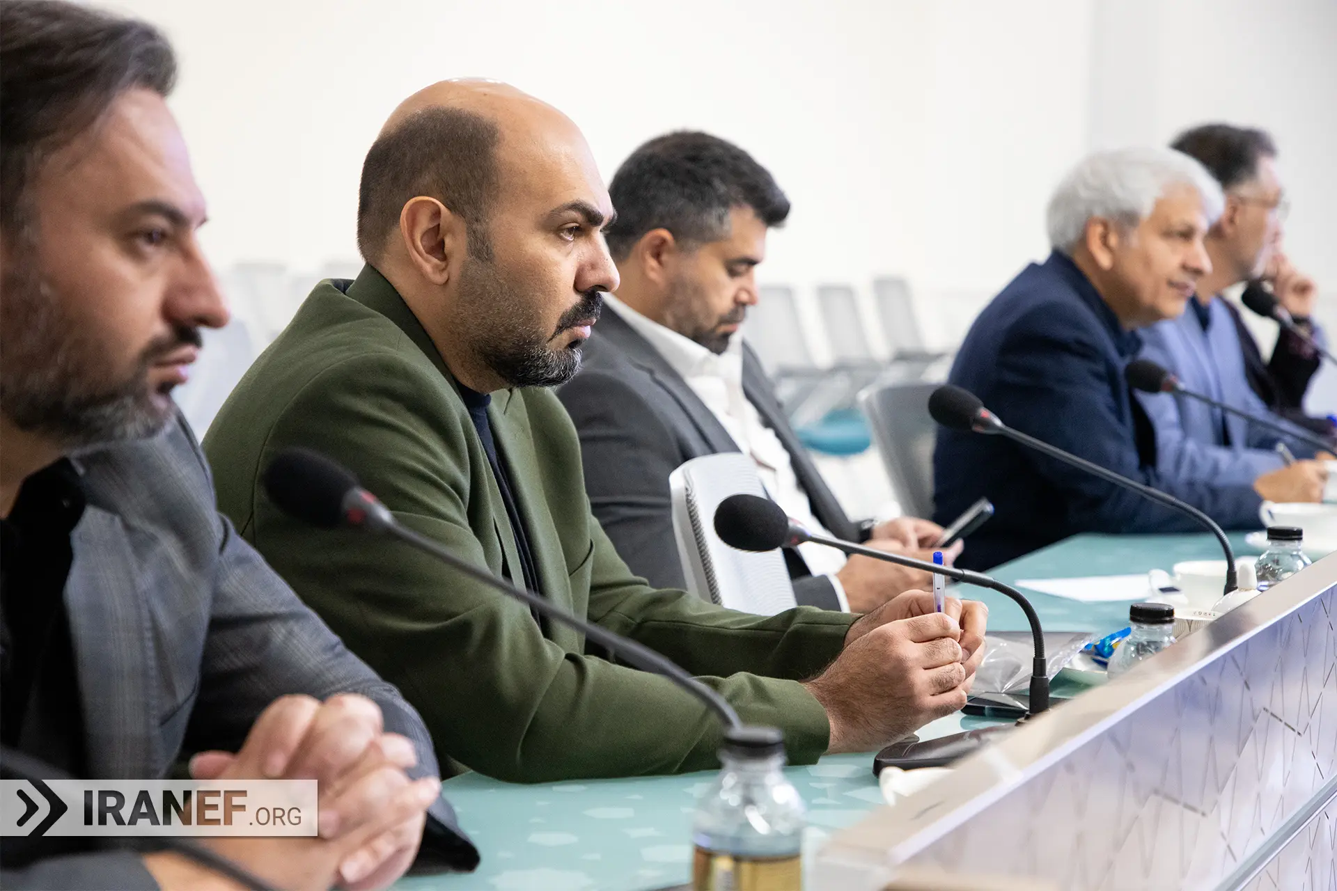 نشست-بررسی-مسائل-صنعت-نساجی-خرداد-1405-6.webp