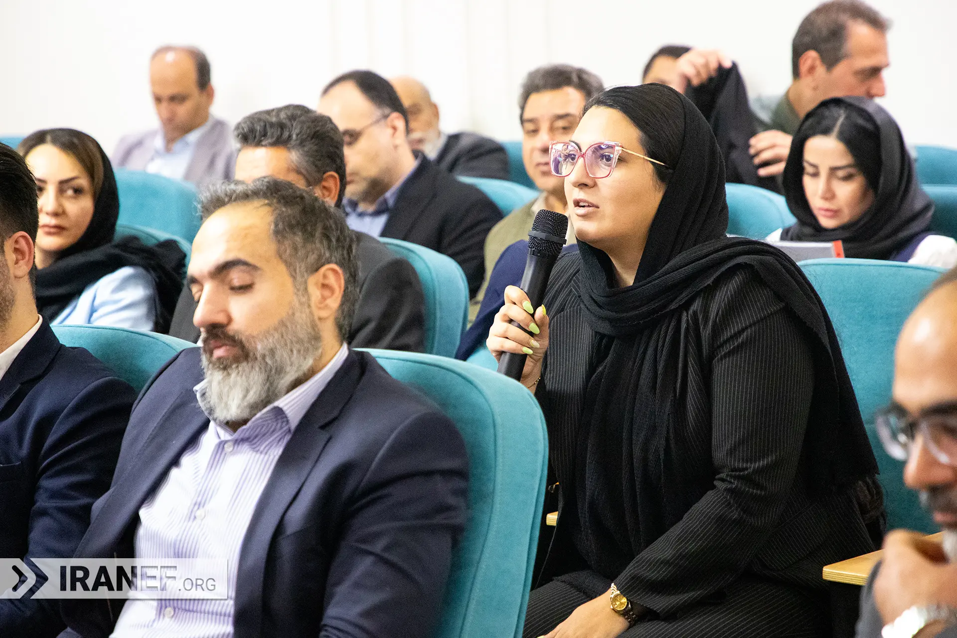 کارگروه پولی-بانکی مجمع کارآفرینان با حضور نمایندگان بانک مرکزی