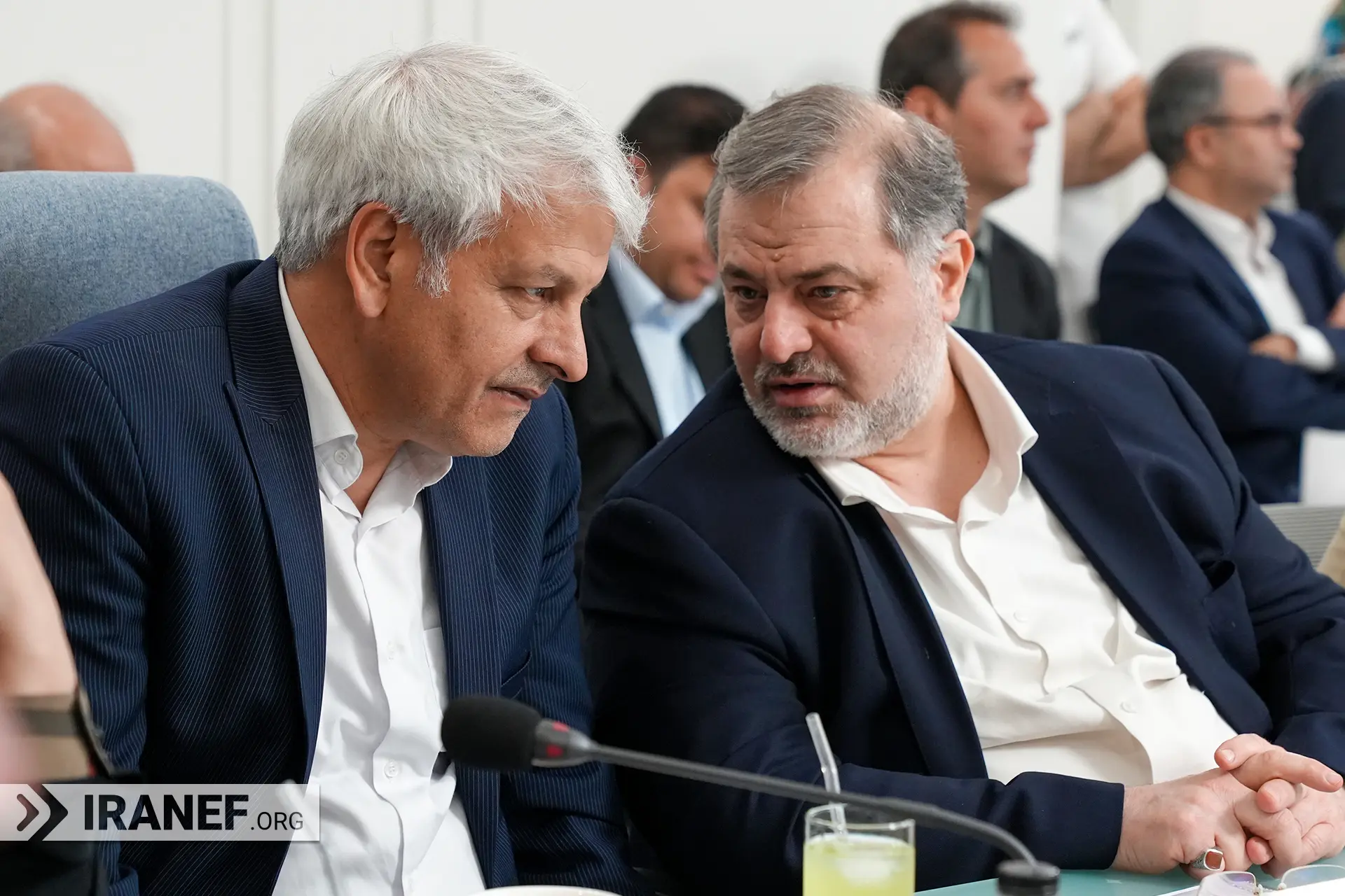 کارگروه گمرک مجمع کارآفرینان با حضور نمایندگان سارمان گمرک و توسعه تجارت