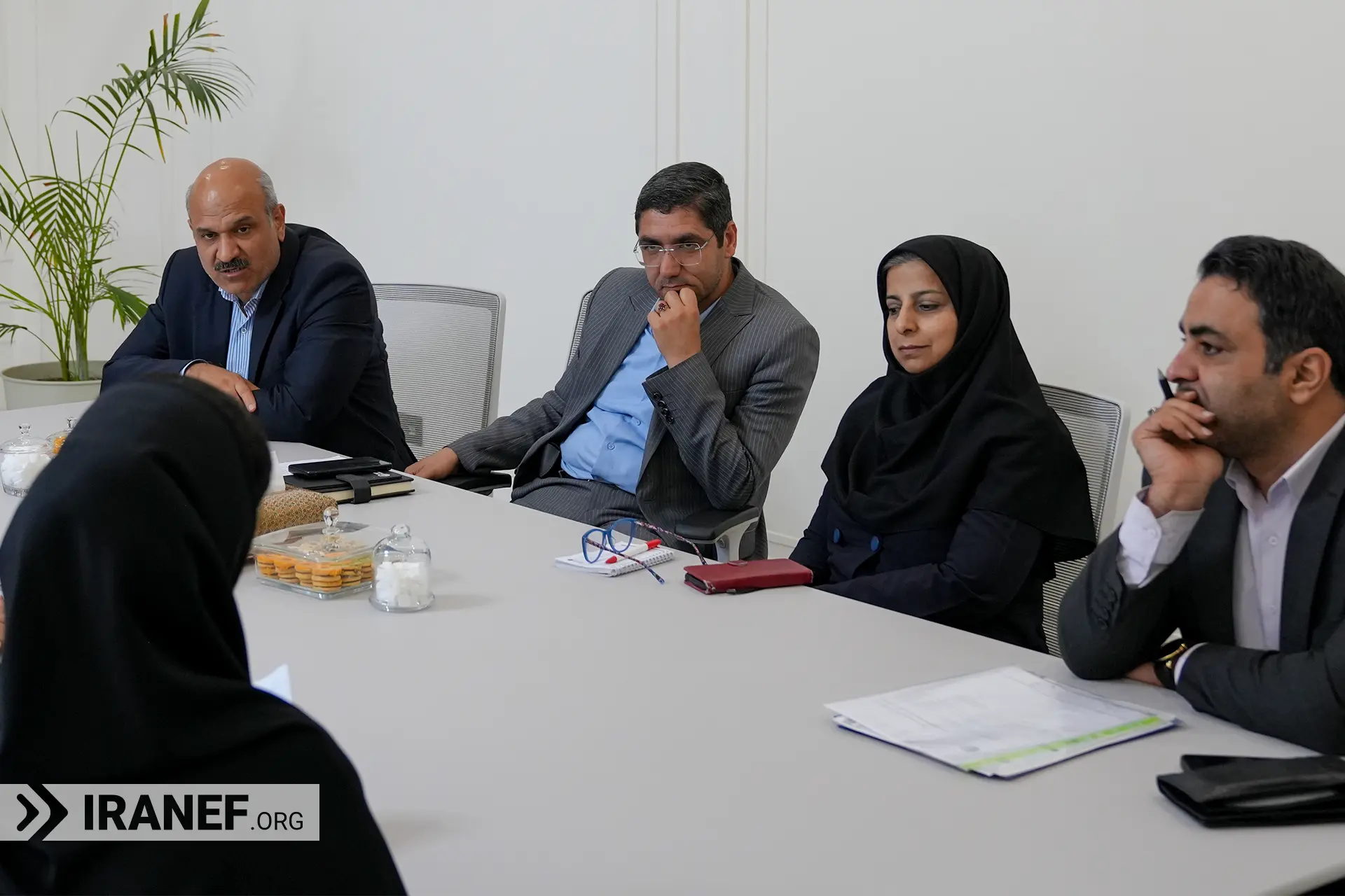 کارگروه-گمرک-مجمع-کارآفرینان-با-حضور-نمایندگان-سارمان-گمرک-و-توسعه-تجارت