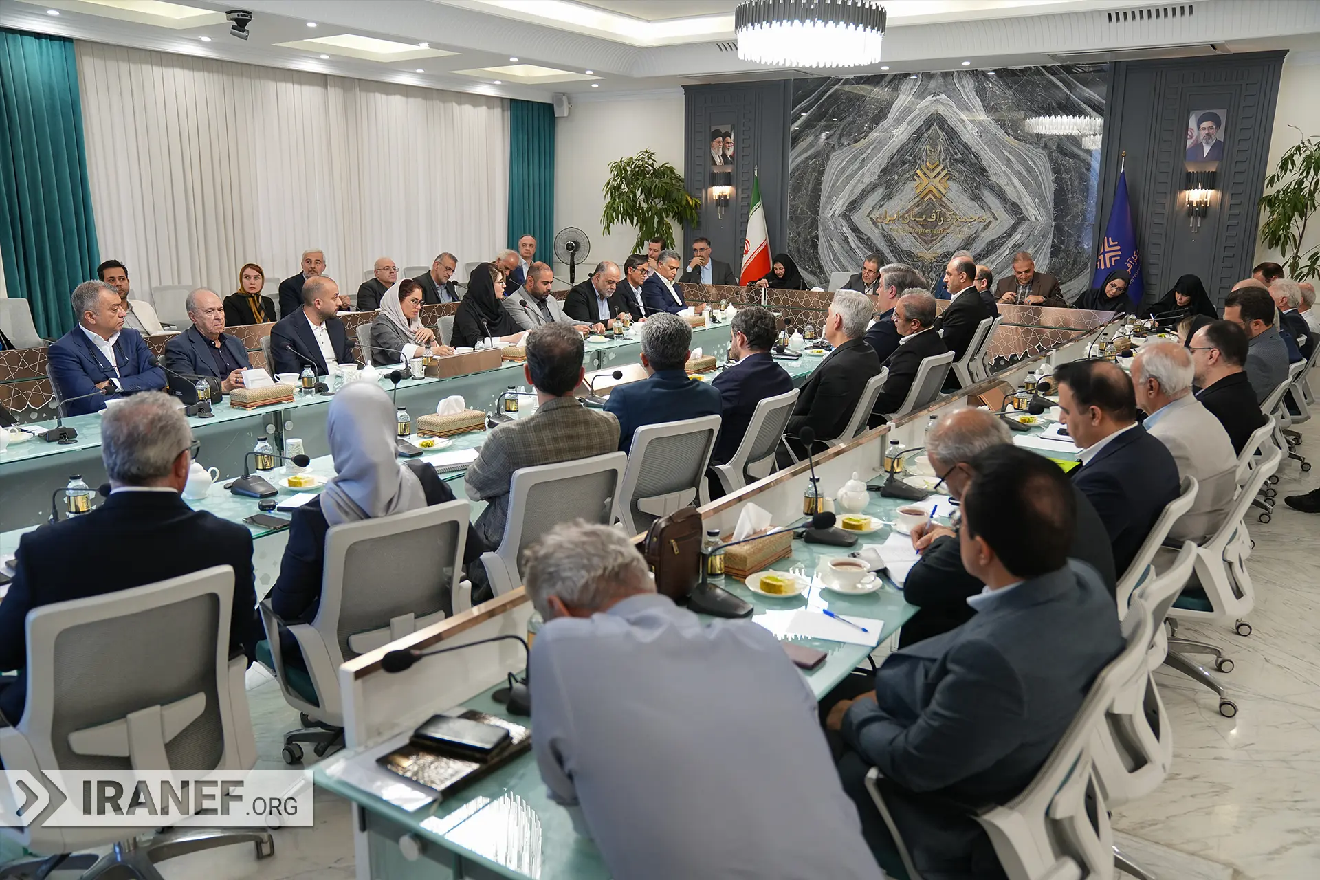 نشست مجمع کارآفرینان با انصاری