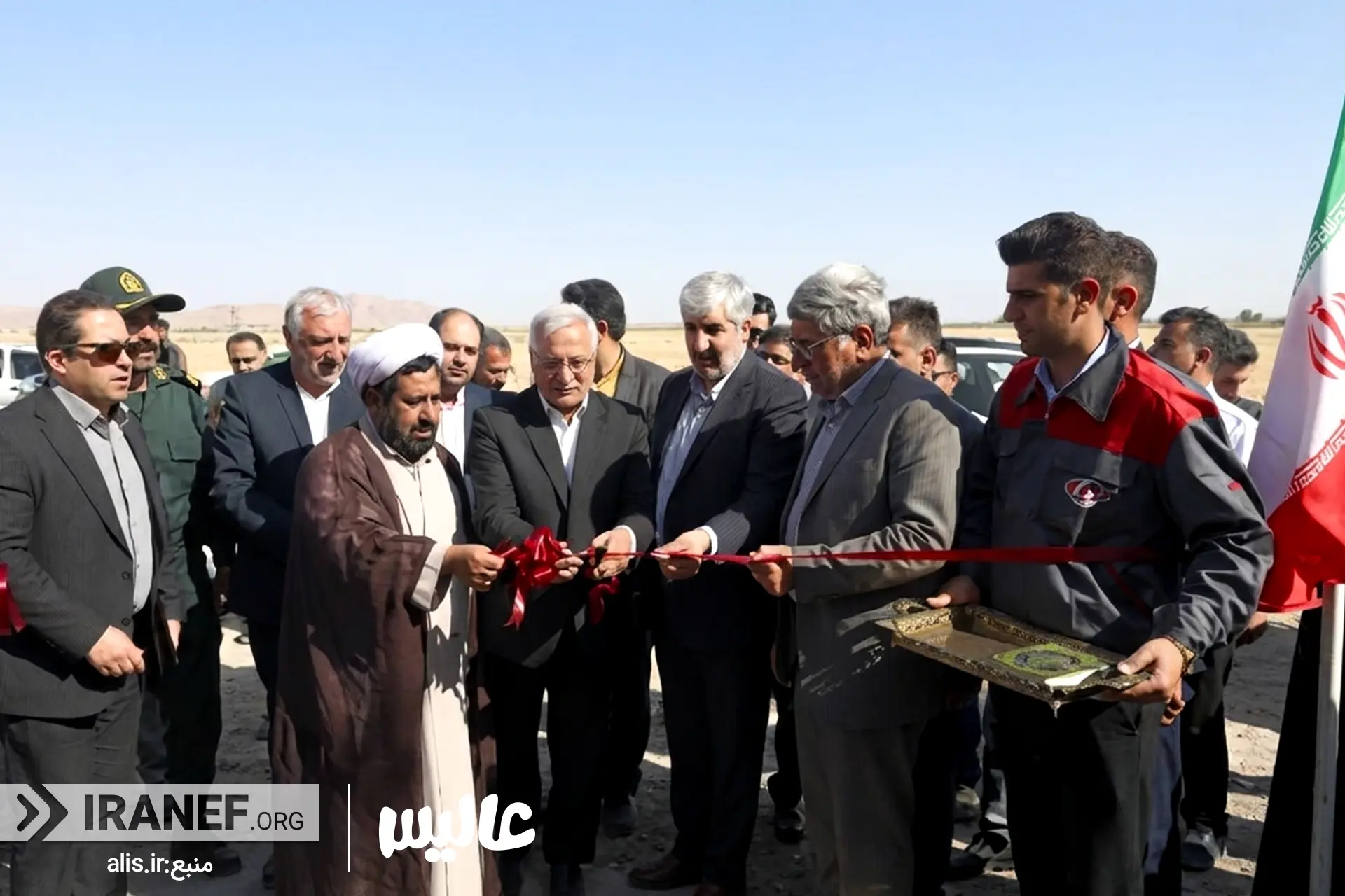 توی کارخانه عالیس نیروگاه خورشیدی زدن